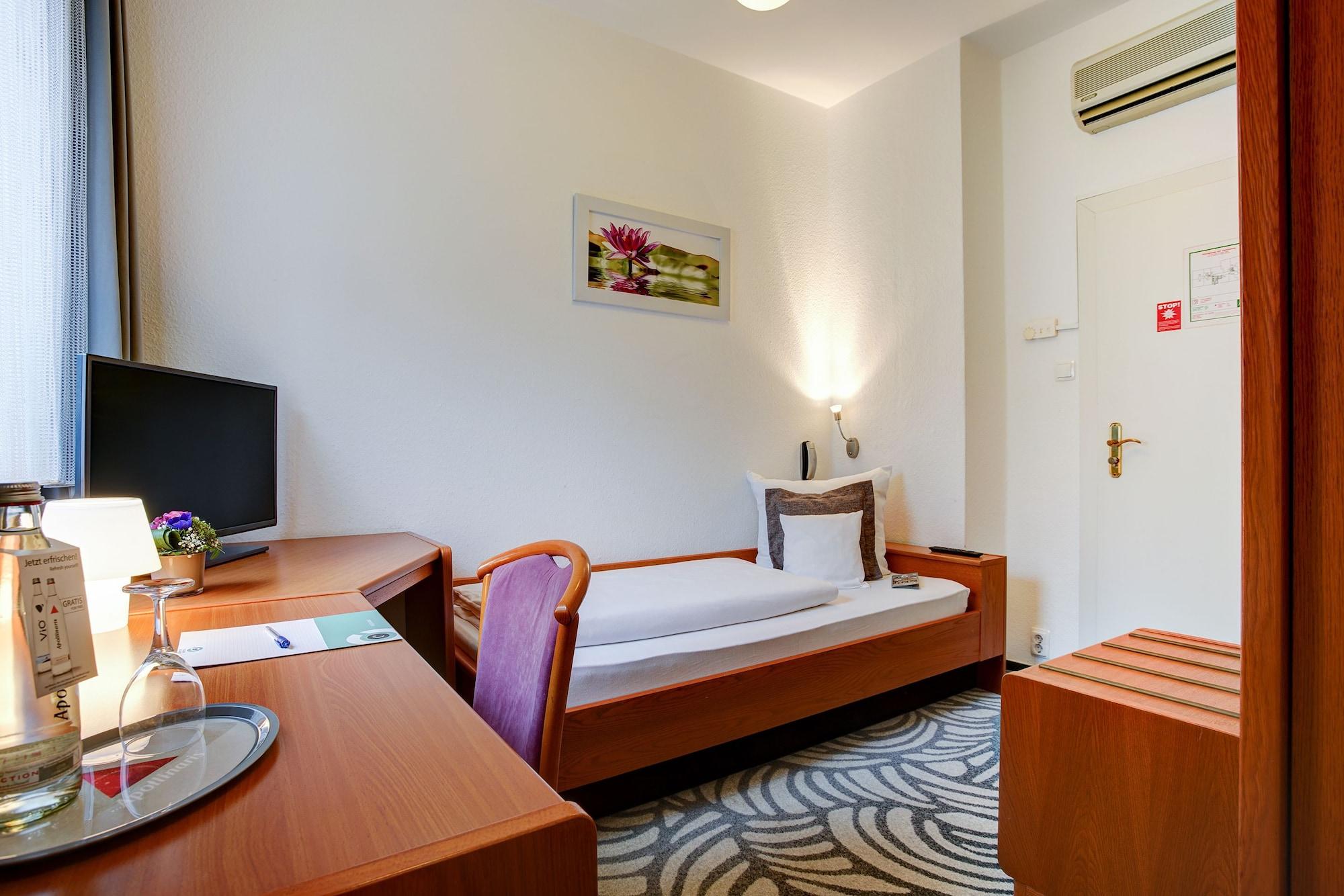 Hotel Atlanta Ганновер Экстерьер фото