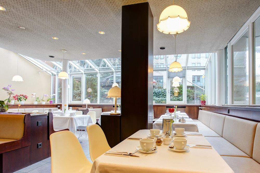 Hotel Atlanta Ганновер Экстерьер фото