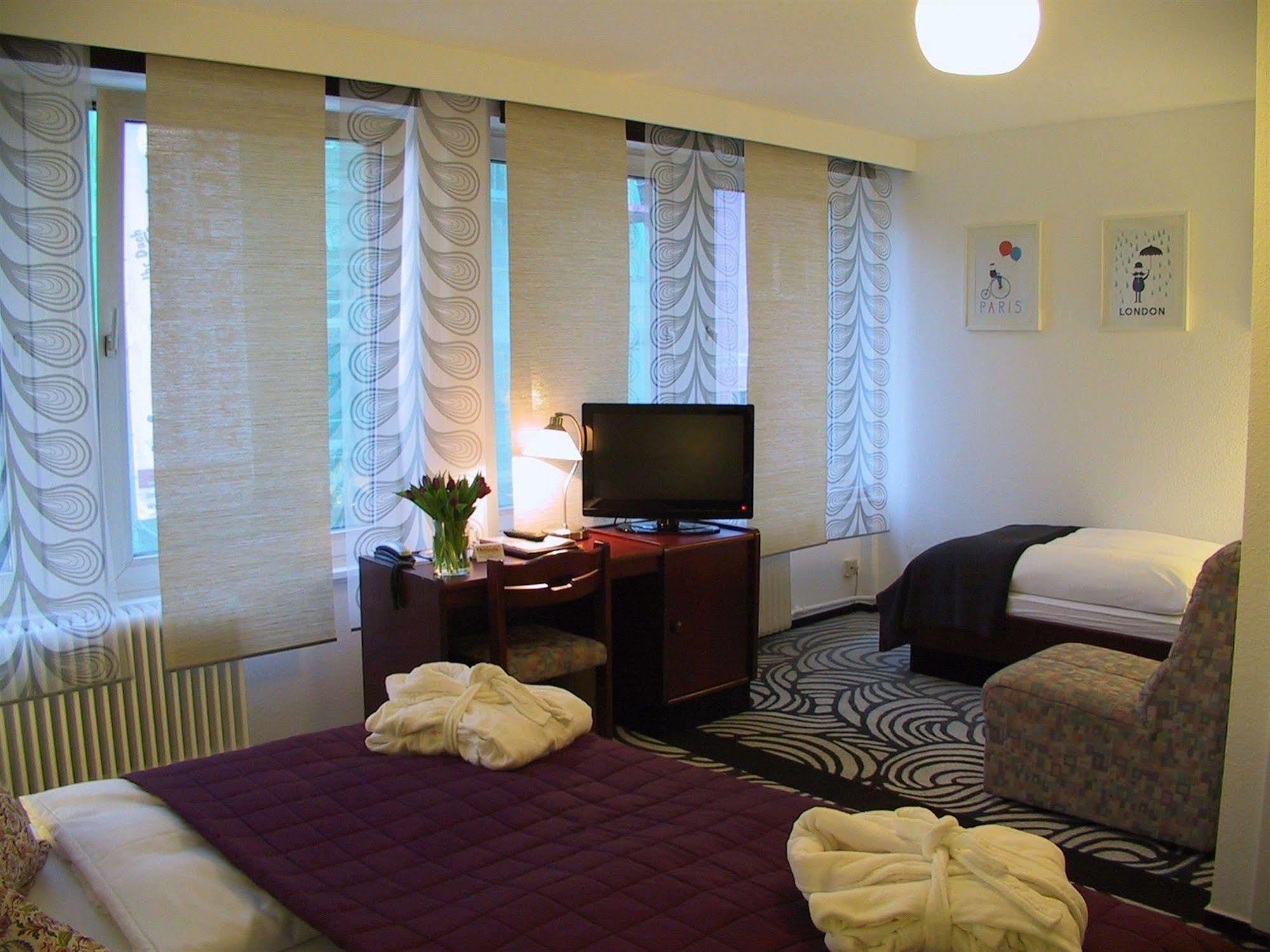 Hotel Atlanta Ганновер Экстерьер фото